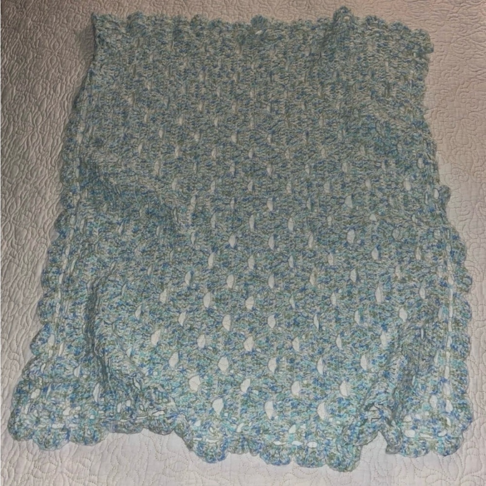 Handmade Crochet Baby Blanket/Lap Blanket Pre Owned